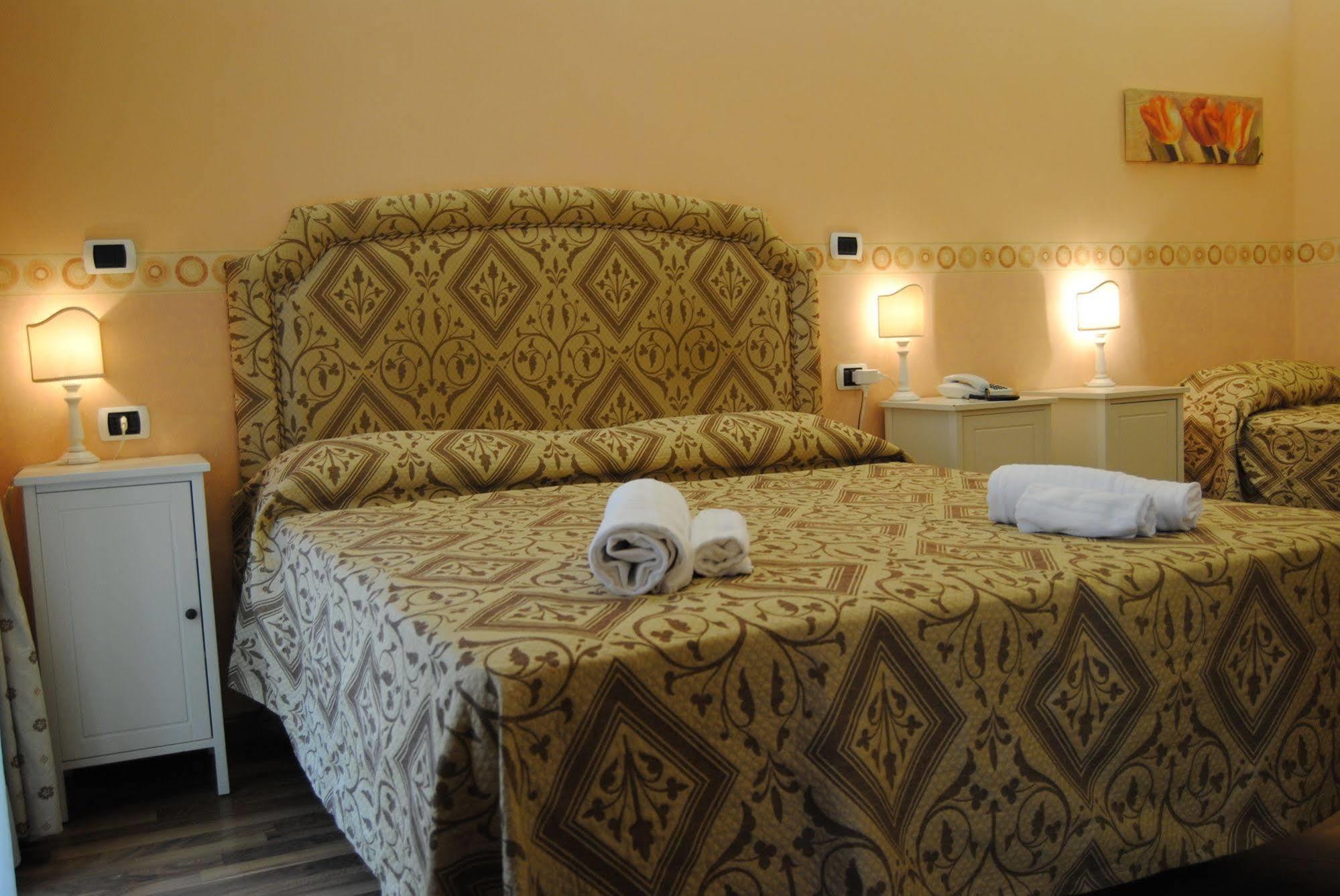 Il Colonnato Bed & Breakfast Rome Bagian luar foto
