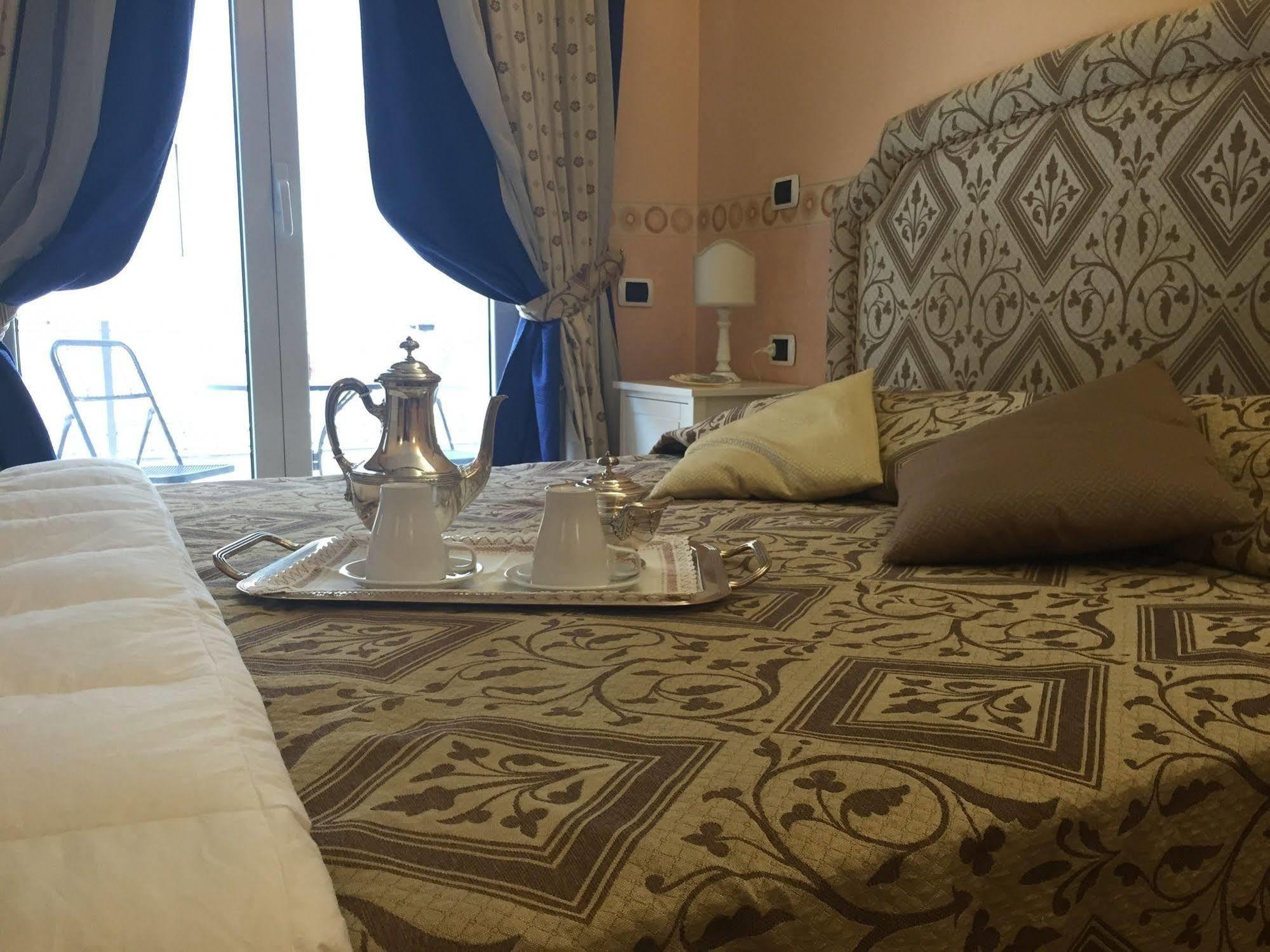 Il Colonnato Bed & Breakfast Rome Bagian luar foto