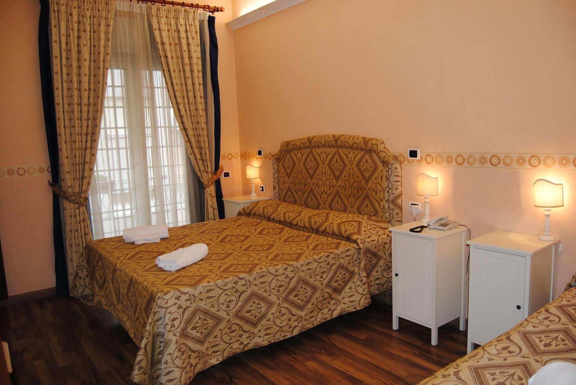 Il Colonnato Bed & Breakfast Rome Bagian luar foto