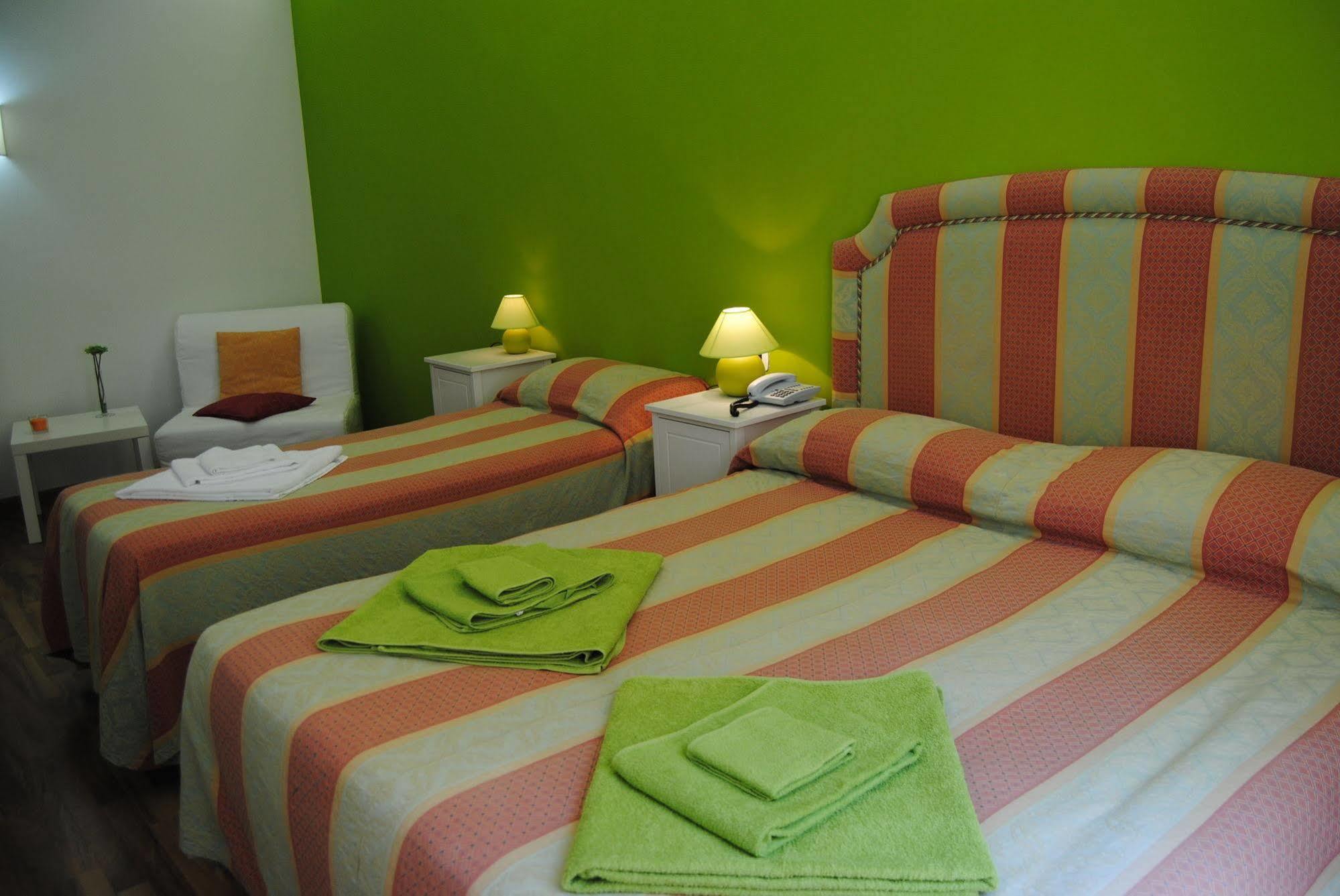 Il Colonnato Bed & Breakfast Rome Bagian luar foto