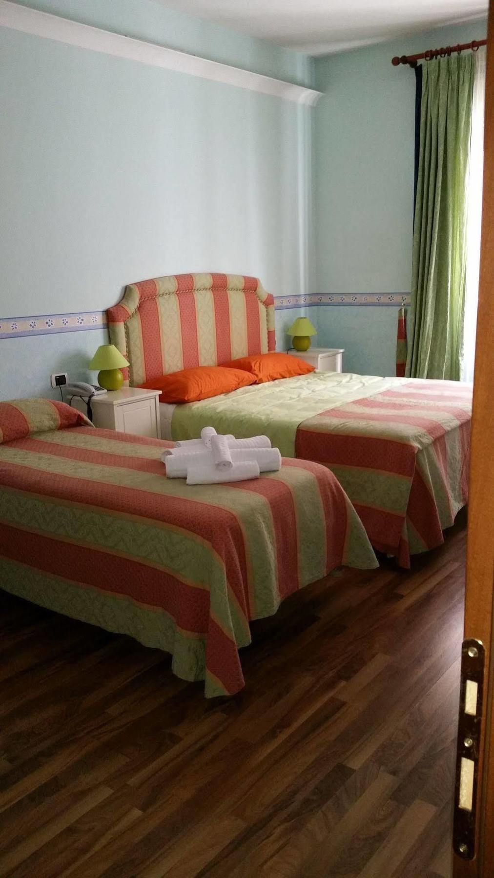 Il Colonnato Bed & Breakfast Rome Bagian luar foto