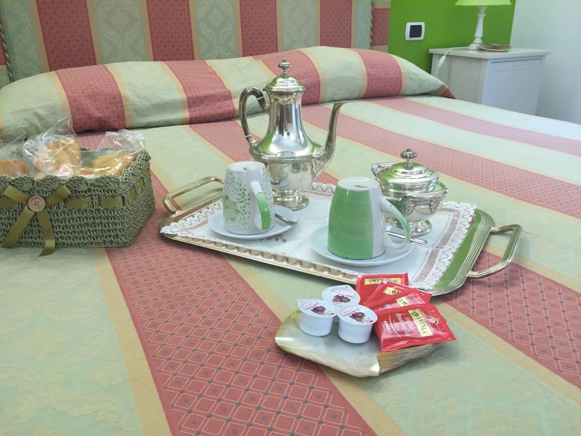 Il Colonnato Bed & Breakfast Rome Bagian luar foto